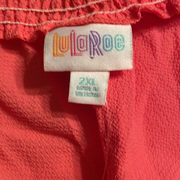 Elastic waist shorts, NWT - Picture 2 of 4